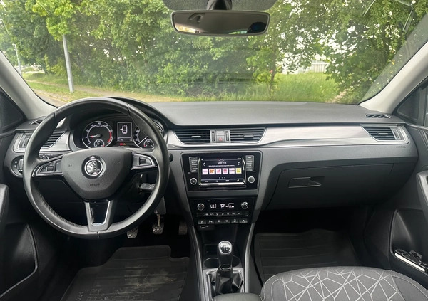 Skoda RAPID cena 39900 przebieg: 90000, rok produkcji 2018 z Brzesko małe 56